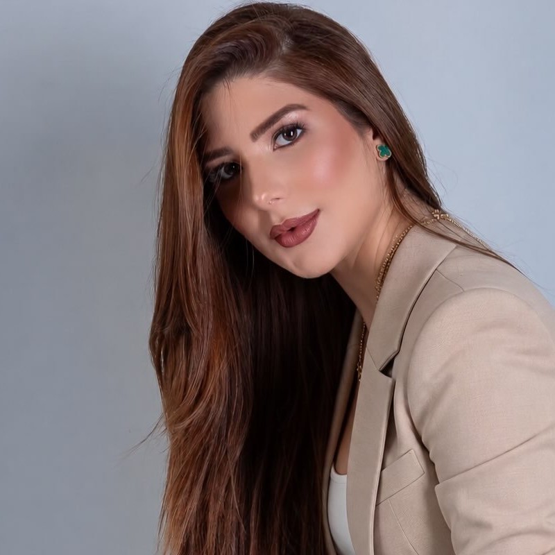 Retrato da Dra. Gabriella Melo